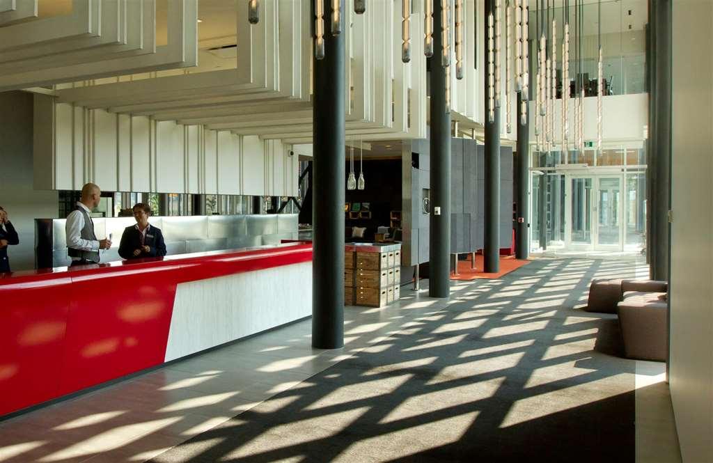 Hotel & Spa Le Germain Charlevoix Бэ-Сен-Поль Интерьер фото